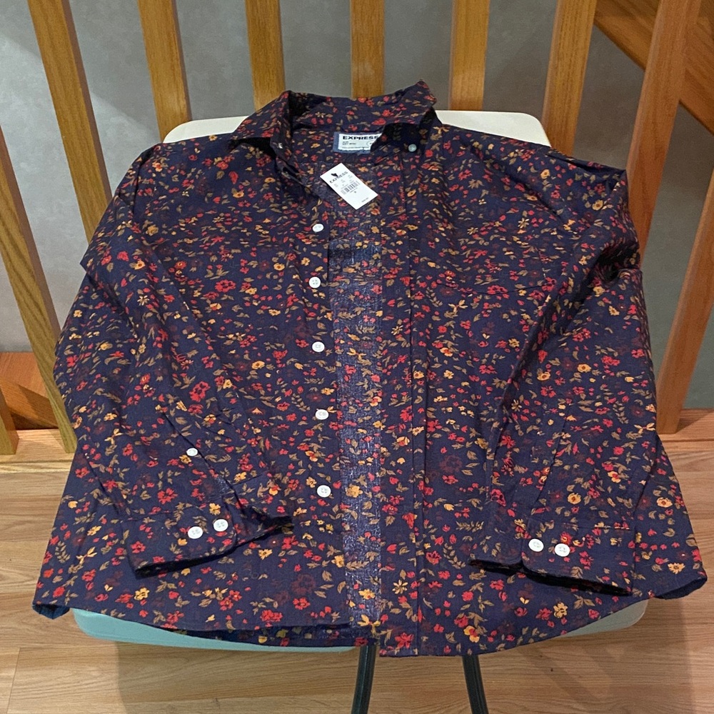 *New* Express long sleeve button down shirt. Size: M. Color: Dark Navy w/ design
